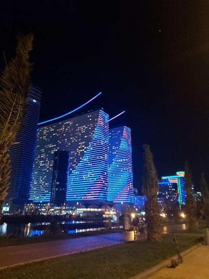 Номера На Высоких Этажах 24,31 Apartment Batumi Ngoại thất bức ảnh